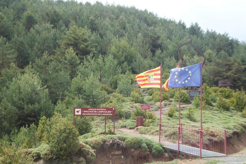 巴特列拉斯保莱斯公寓 Laspaúles 外观 照片
